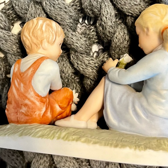 Vintage Frances Hook Figurine 5” - Picture 4 of 5